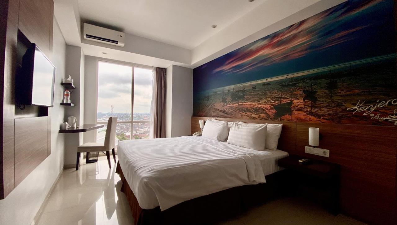 Ascent Premiere Hotel And Convention Malang Exterior photo